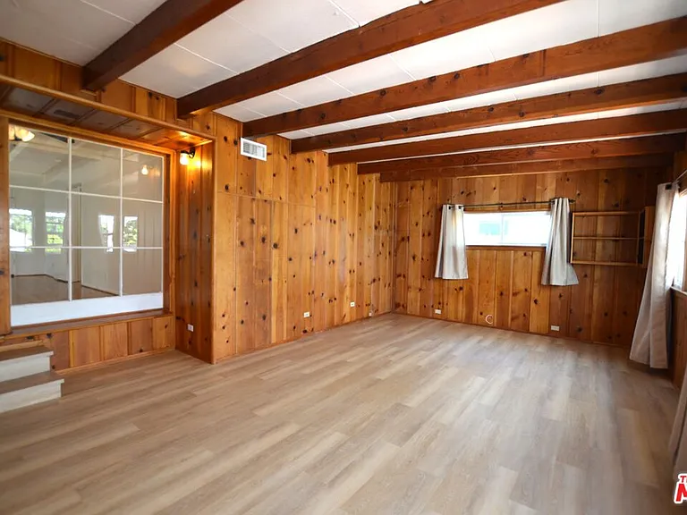 2729 N Brighton St — Photo 15