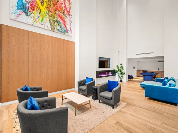 42-02 Crescent Street image 16 of 19