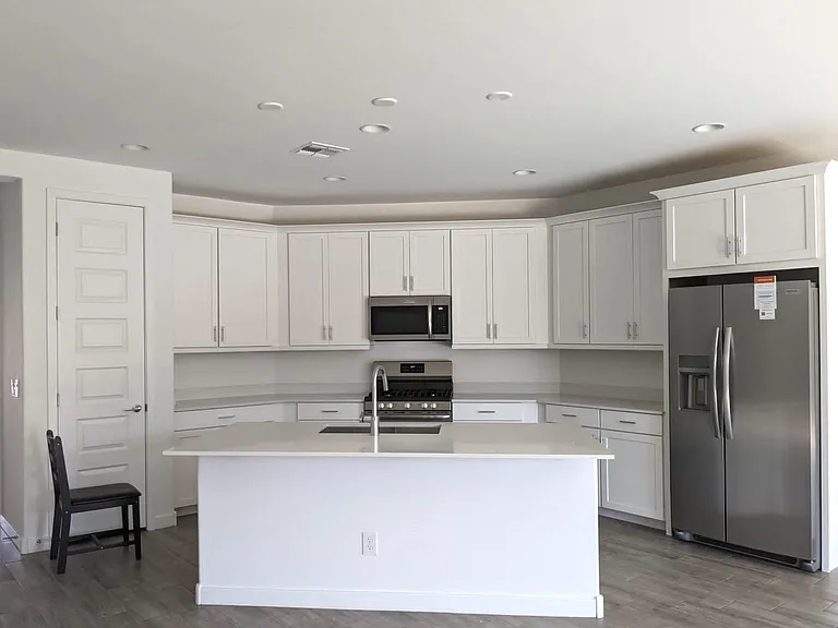2527 W Sunland Ave — Photo 7