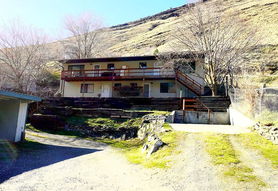 1st image of 345 S Whitewater Dr