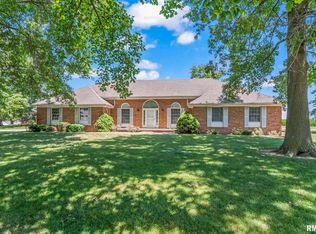 61 Heirloom Ter, Divernon, IL 62530