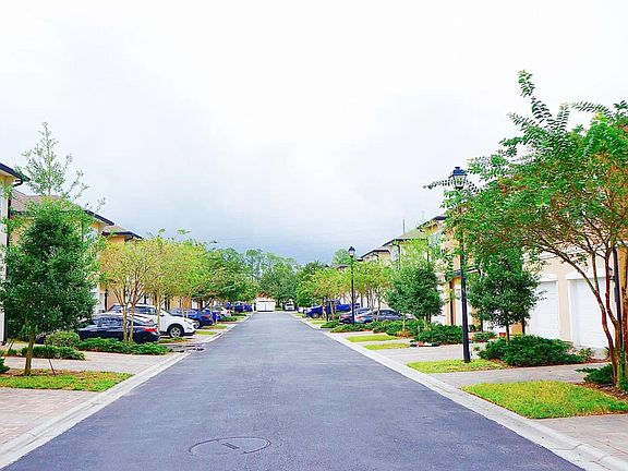 4th image of 11331 Estancia Villa Cir #404