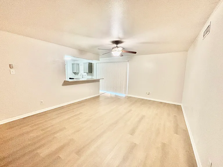 809 Cielo Vista Dr — Photo 4