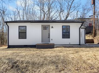 18 Proctor Dr, Clarksville, TN 37043