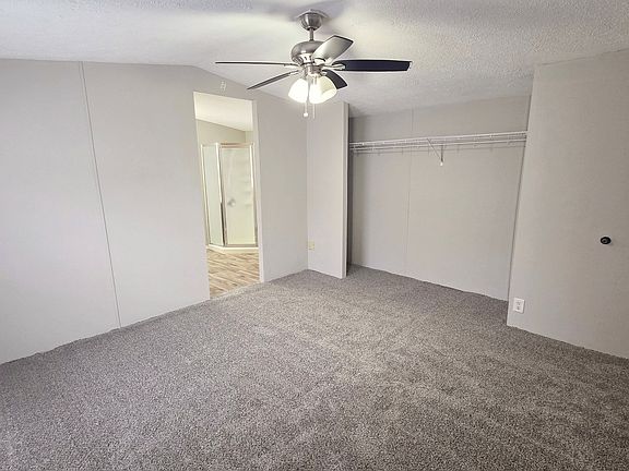 4th image of 164 Delaware Cir