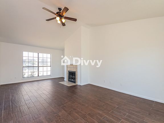 3rd image of 4521 Mariner Dr