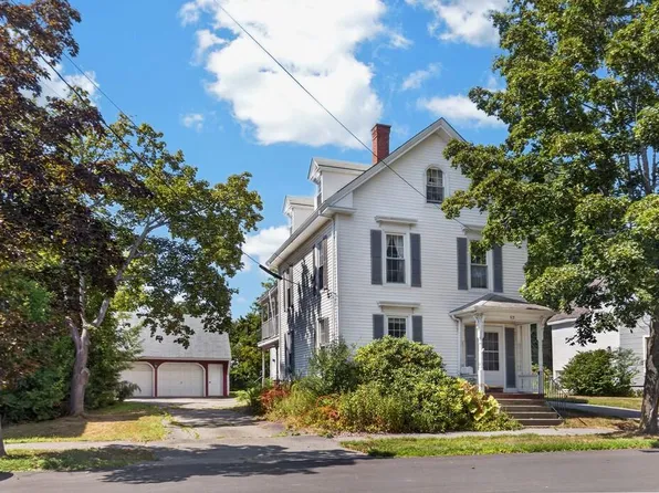 52 Fern Street, Bangor, ME 04401