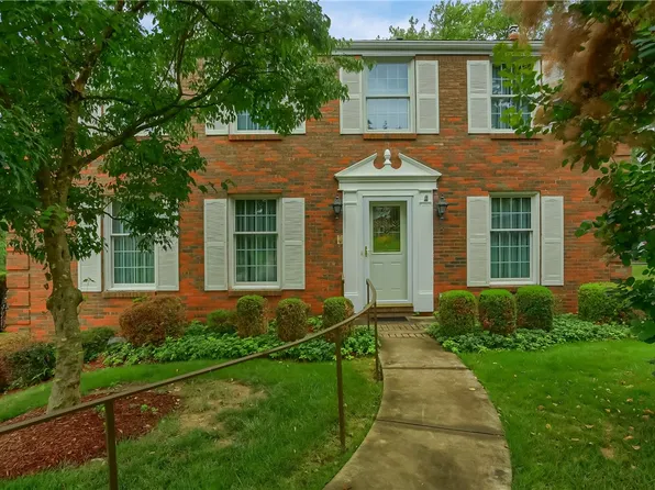 1315 Heather Heights Dr, Allison Park, PA 15101