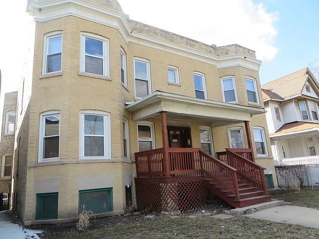 1st image of 208 N Waller Ave