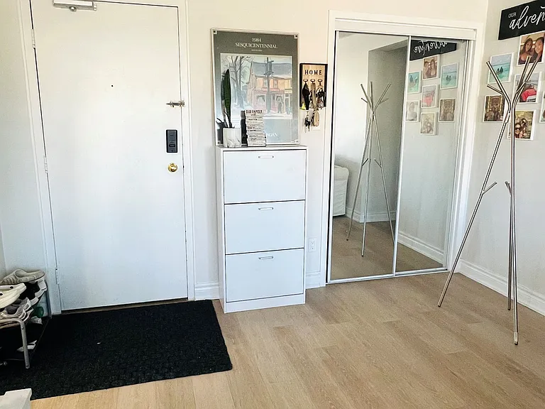 131 Taunton Rd E #409 — Photo 12