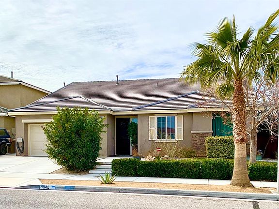 2nd image of 9042 Chimney Rock Ave