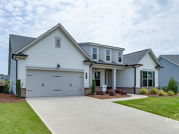 3rd image of 174 Oakdale Road