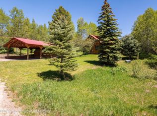 150 Chokecherry Dr, Alpine, WY 83128