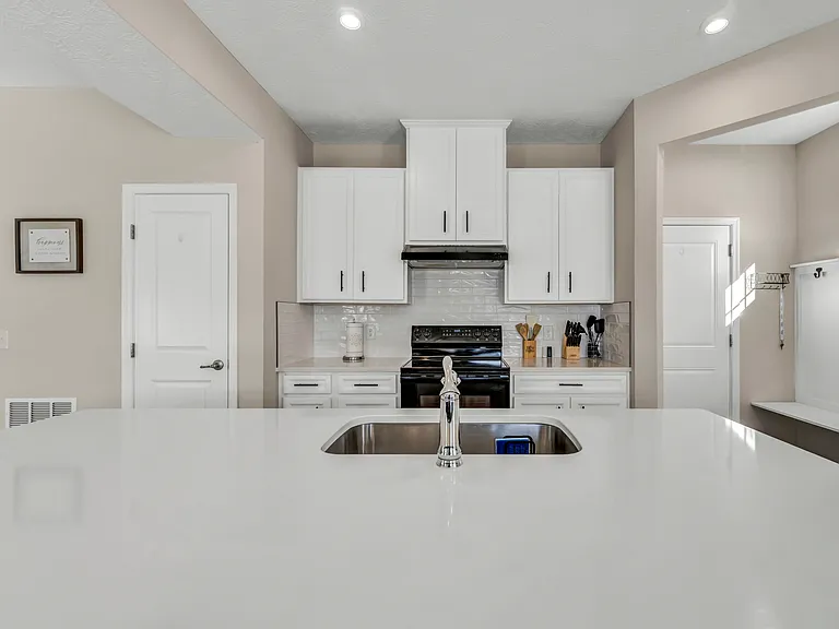 1117 Kadas Ln #1117 — Photo 32