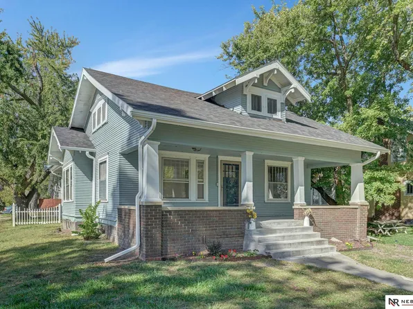 609 N 5th St, Seward, NE 68434