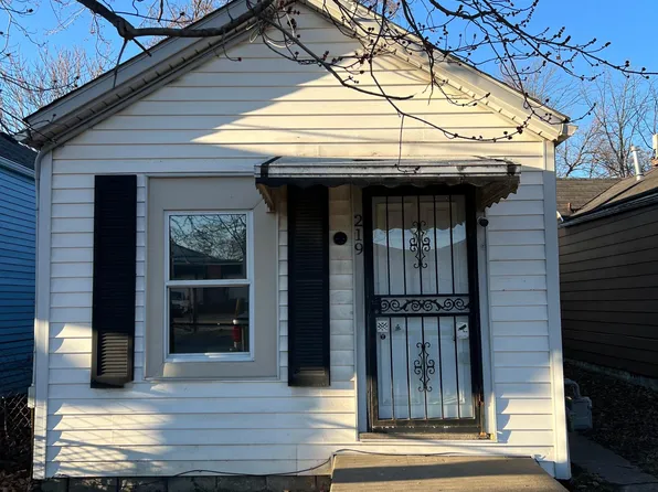 219 Hiawatha Ave, Louisville, KY 40209