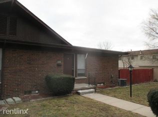 9664 Elm St, Taylor, MI 48180