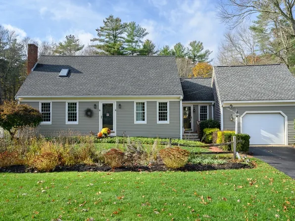 134 Old Pine Dr, Hanson, MA 02341