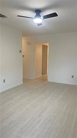 3 bed, 1.5 bath, 1150 sqft, $1,500 — Photo 3