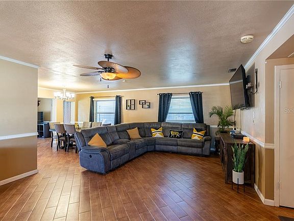5th image of 1343 Lake Asher Cir