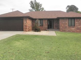 3808 S Miami Ct, Springfield, MO 65807