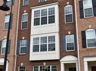 6263 Aster Haven Cir #17, Haymarket, VA 20169