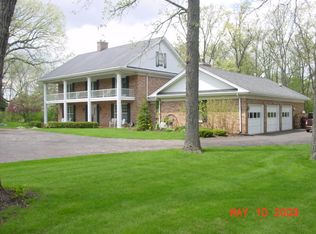 16950 W Sibelius Ln, Gurnee, IL 60031