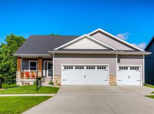 6445 NE 9th Ct, Des Moines, IA 50313