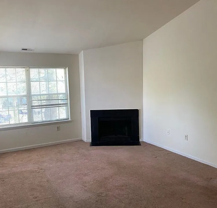 122 Driftwood Ct