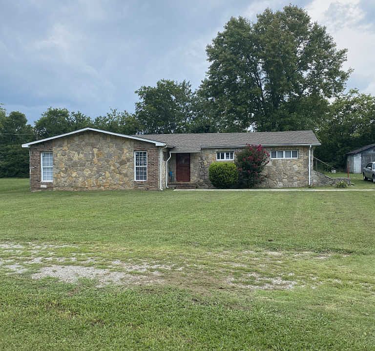 1st image of 516 Double Springs Rd