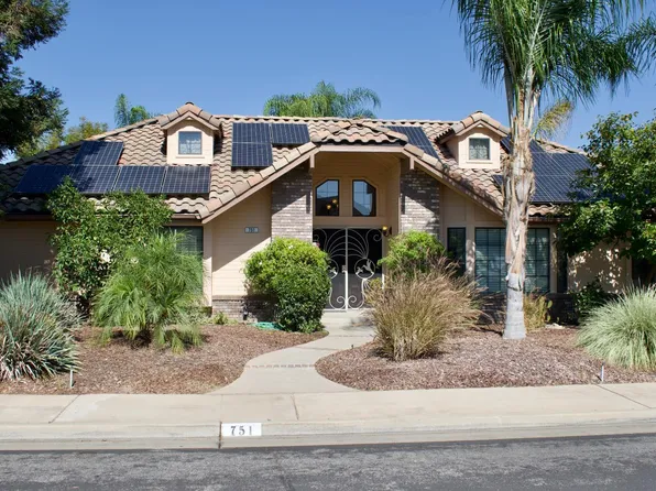 751 Cromwell Ave, Clovis, CA 93611