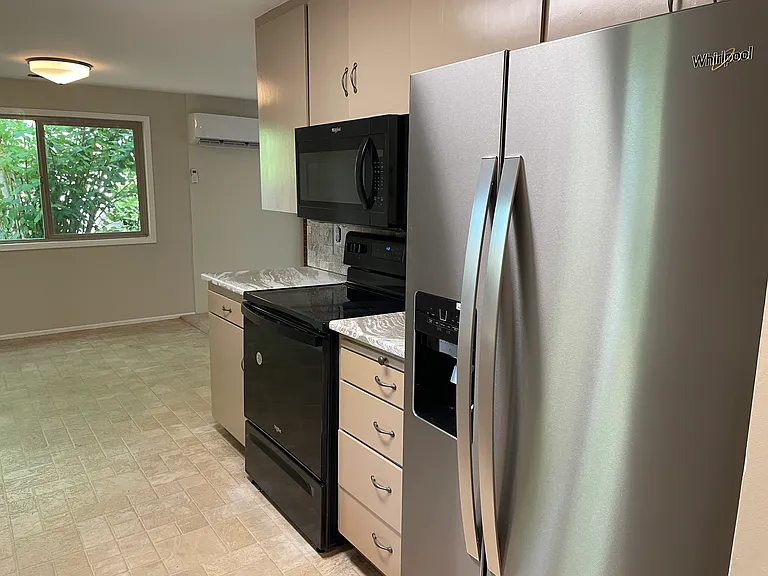 1321 NW 23rd St — Photo 5
