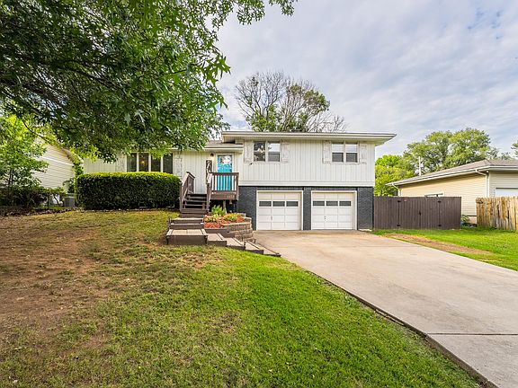 2nd image of 3233 W Glenwood Street
