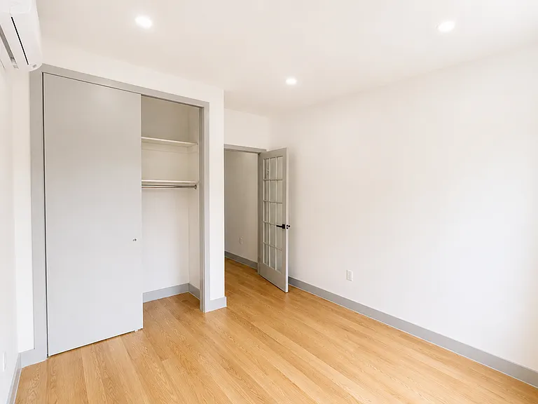 1726 Summerfield St #1L — Photo 16