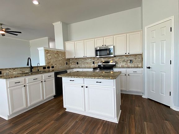 4th image of 13905 Coquina Bay Ave