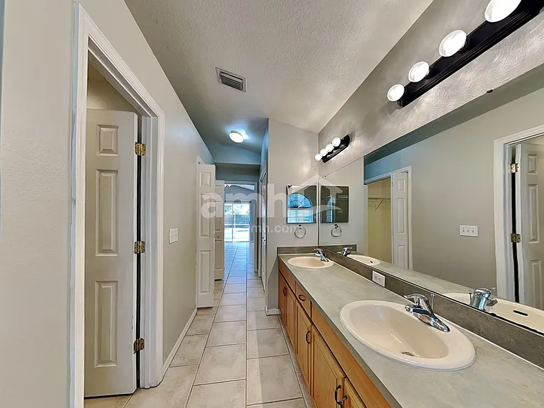 10519 Sedgebrook Dr — Photo 10