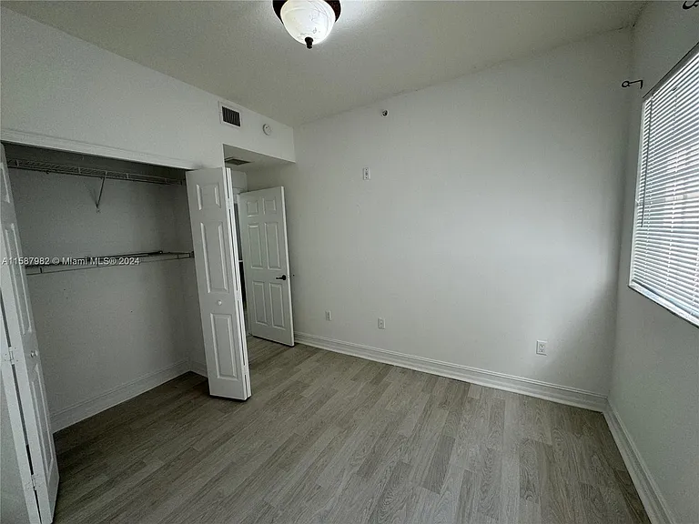 5271 SW 8th St — Photo 8
