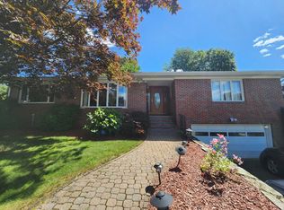 22 Susan Cir, Johnston, RI 02919