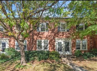 1210 S Barton St UNIT 328, Arlington, VA 22204
