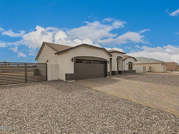 3rd image of 9445 W MADERO Drive