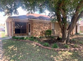 5725 Cancun Dr, North Richland Hills, TX 76180