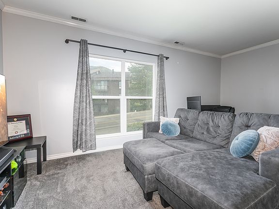 3rd image of 3000 E Kennedy Dr APT 8
