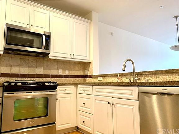 5th image of 2349 Jefferson St Unit 102
