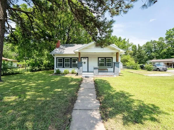 1101 W Chickasaw Ave, Sallisaw, OK 74955