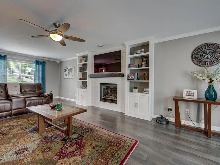 8200 Gallaher Station Dr — Photo 6