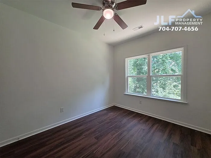 595 Foxwood Dr — Photo 13