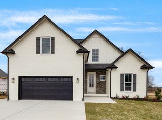 178 Aspen Pine Dr, Clarksville, TN 37043