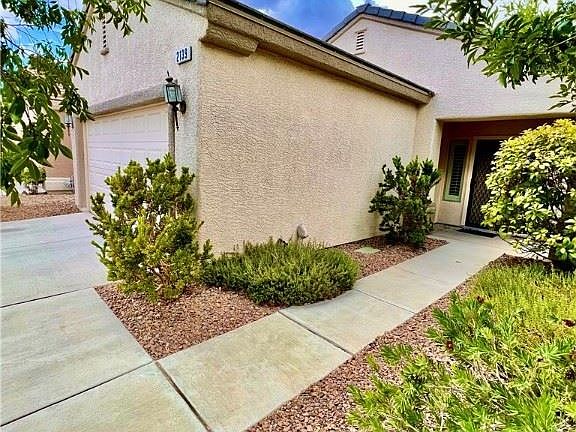 2nd image of 2139 Desert Woods Dr