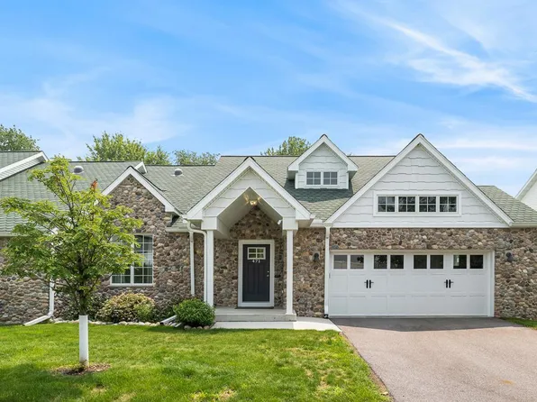 471 Golf Hill Court, Green Lake, WI 54941