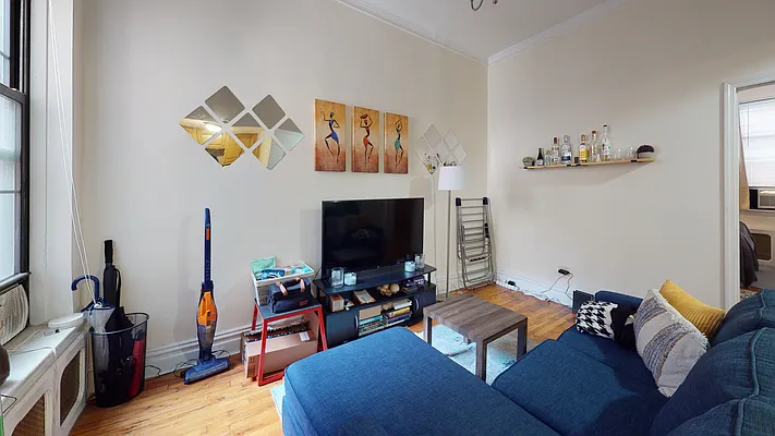 Rented by Bond New York | media 4